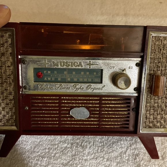 A VINTAGE Jewelry Musical Box of the 60's IN PRESTIGE CONDITION, Made in Japan. - Picture 2 of 8